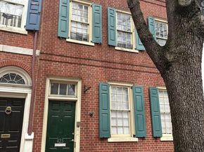 423 Spruce Street, Philadelphia PA 19106