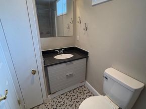 423 Spruce Street, Philadelphia PA 19106