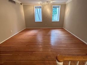 423 Spruce Street, Philadelphia PA 19106