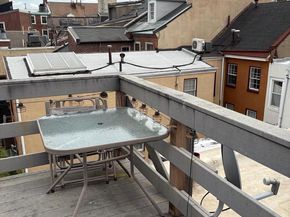 423 Spruce Street, Philadelphia PA 19106