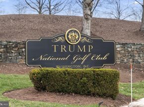 47672 Paulsen Square, Sterling VA 20165
