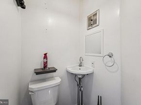 19 Wayne Avenue, Springfield PA 19064