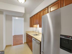 3800 Fairfax Drive 1211, Arlington VA 22203