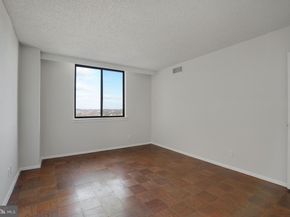 3800 Fairfax Drive 1211, Arlington VA 22203