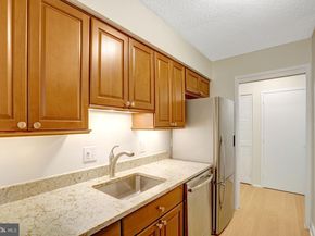 3800 Fairfax Drive 1211, Arlington VA 22203