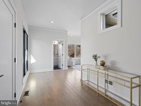 616 Gibson Circle SW, Vienna VA 22180