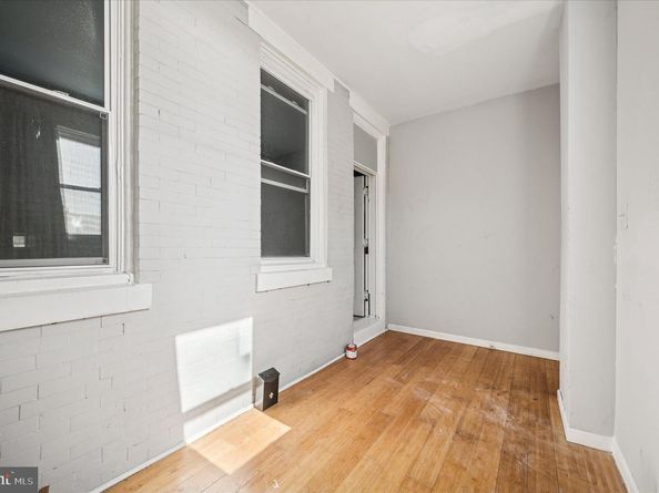 809 E Locust Avenue, Philadelphia PA 19138