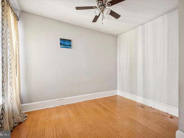 809 E Locust Avenue, Philadelphia PA 19138