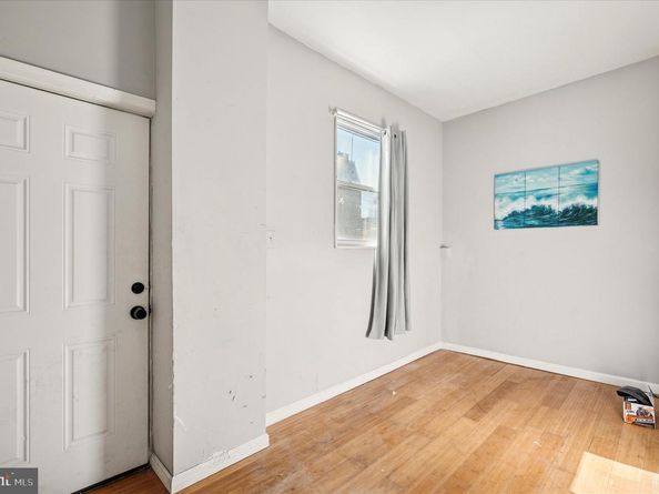 809 E Locust Avenue, Philadelphia PA 19138