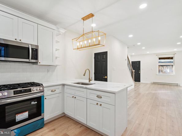 4043 N 8TH Street, Philadelphia PA 19140