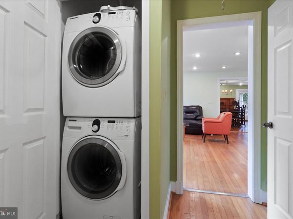 7914 Idylwood Road, Dunn Loring VA 22027