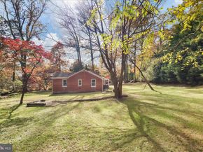 7914 Idylwood Road, Dunn Loring VA 22027