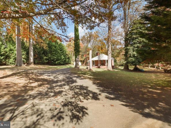 7914 Idylwood Road, Dunn Loring VA 22027