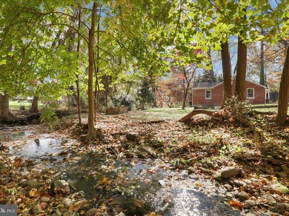 7914 Idylwood Road, Dunn Loring VA 22027