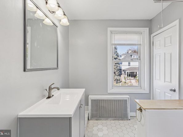 3408 Marshall Road, Drexel Hill PA 19026