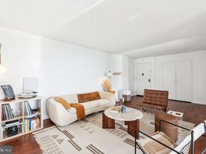 250 S Reynolds Street 703, Alexandria VA 22304