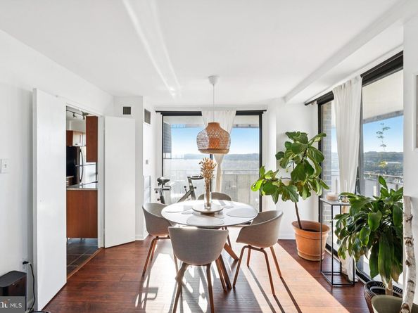 250 S Reynolds Street 703, Alexandria VA 22304