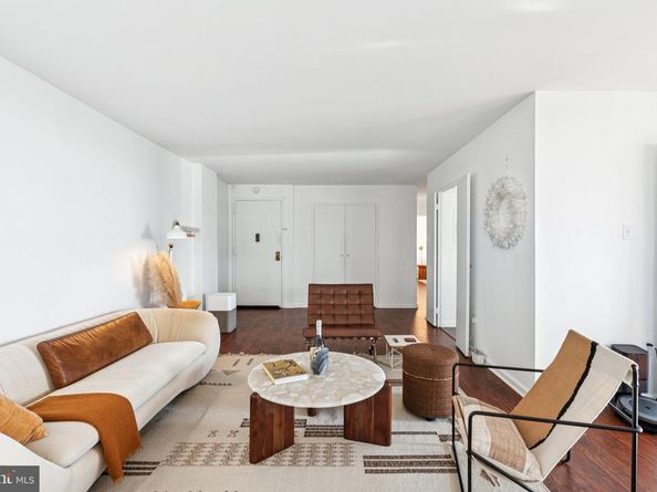 250 S Reynolds Street 703, Alexandria VA 22304