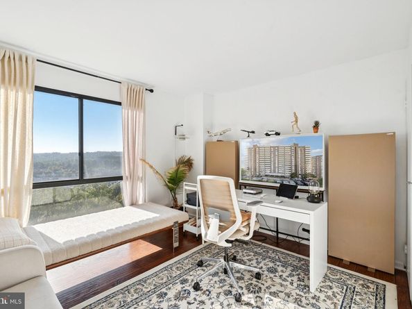 250 S Reynolds Street 703, Alexandria VA 22304