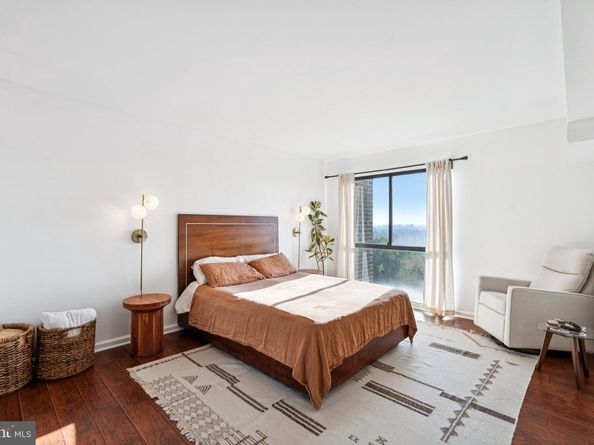 250 S Reynolds Street 703, Alexandria VA 22304