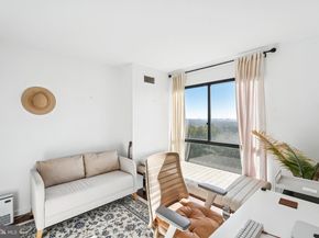 250 S Reynolds Street 703, Alexandria VA 22304