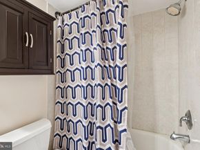 250 S Reynolds Street 703, Alexandria VA 22304