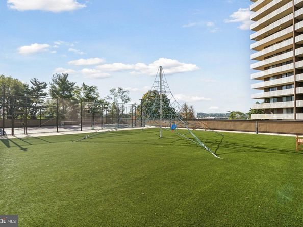 250 S Reynolds Street 703, Alexandria VA 22304