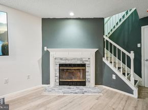 21 Cottonwood St 21, Jersey City NJ 07305