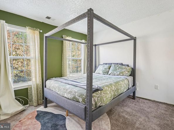 21 Cottonwood St 21, Jersey City NJ 07305