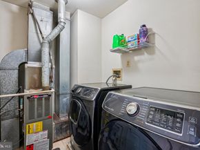 21 Cottonwood St 21, Jersey City NJ 07305