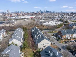 21 Cottonwood St 21, Jersey City NJ 07305