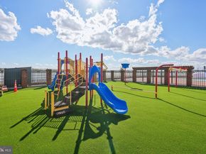 21 Cottonwood St 21, Jersey City NJ 07305