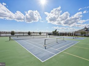 21 Cottonwood St 21, Jersey City NJ 07305