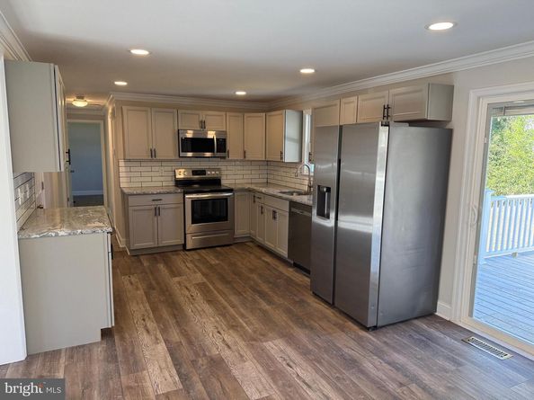 21 Lynns Court, Morrisville PA 19067