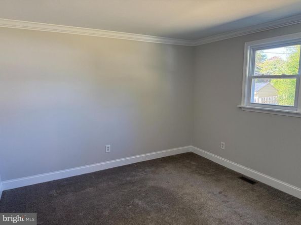 21 Lynns Court, Morrisville PA 19067