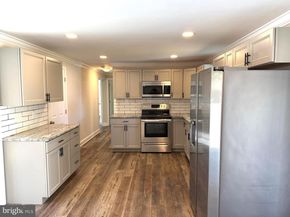 21 Lynns Court, Morrisville PA 19067