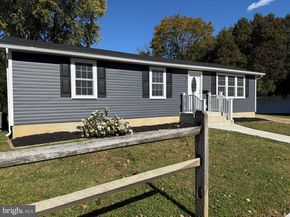 21 Lynns Court, Morrisville PA 19067