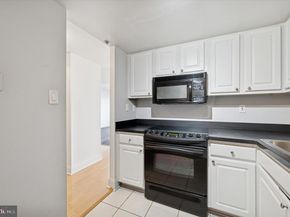 2001 Hamilton Street 1221, Philadelphia PA 19130