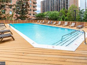 1211 S Eads Street 1011, Arlington VA 22202