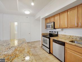 1211 S Eads Street 1011, Arlington VA 22202