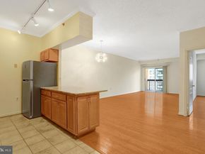 1211 S Eads Street 1011, Arlington VA 22202
