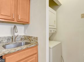 1211 S Eads Street 1011, Arlington VA 22202