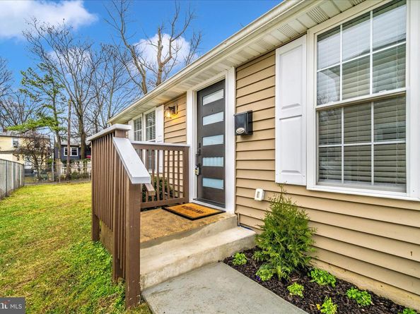 1015 48TH Place NE, Washington DC 20019