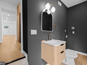 2215 N Mutter Street, Philadelphia PA 19133