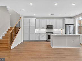 112 Pepperell Street, Alexandria VA 22301