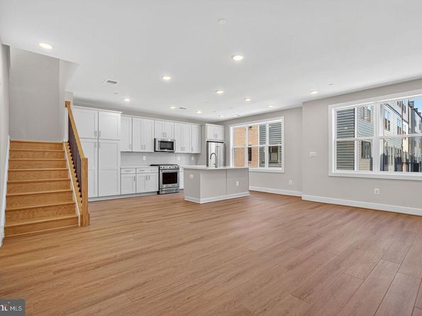 112 Pepperell Street, Alexandria VA 22301