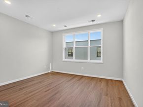 112 Pepperell Street, Alexandria VA 22301