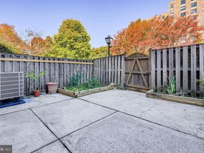 10280 Arizona Circle 63, Bethesda MD 20817
