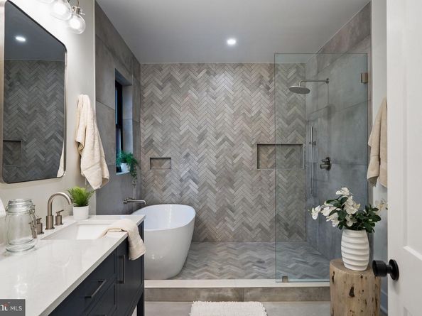 231 Hastings Avenue, Havertown PA 19083