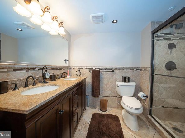 1919 Chestnut Street 1403, Philadelphia PA 19103
